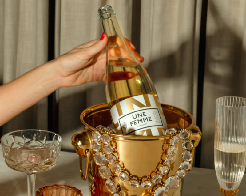 Une Femme The Betty Sparkling Brut 750 ML