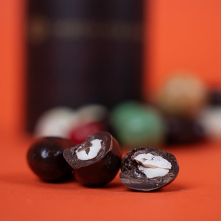 Rich Dark Chocolate Cashews