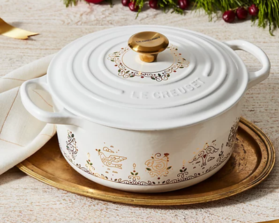 Noël Collection Enameled Cast Iron 3.5 QT Signature Round Dutch Oven