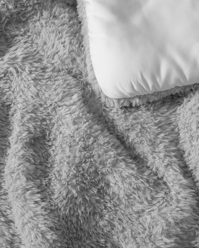 Breathable Faux Fur Comforter, Full/Queen