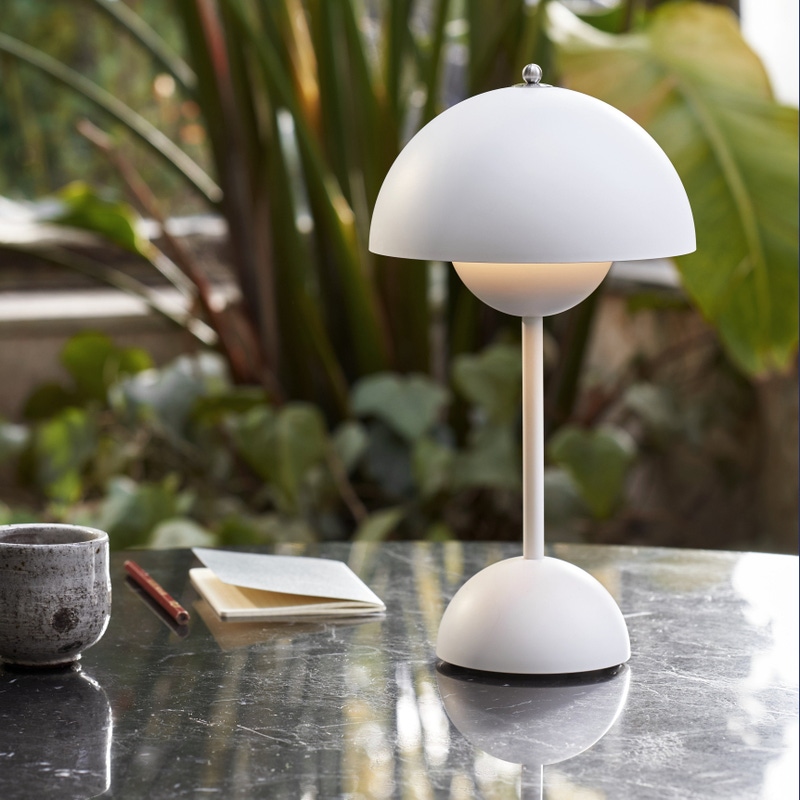 Flowerpot Portable Table Lamp