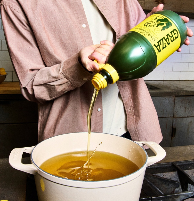 Frizzle High Heat Cooking Oil 2L Jug