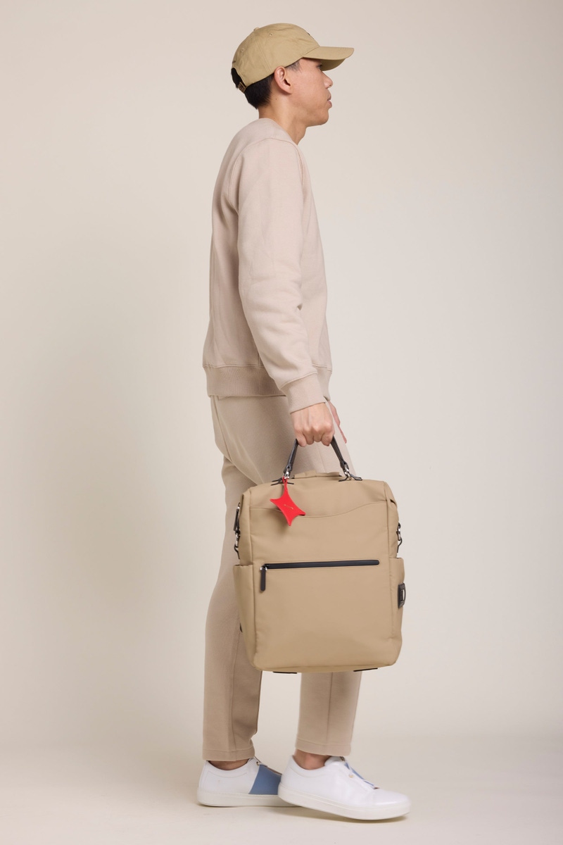 AnyWear 12L Backpack
