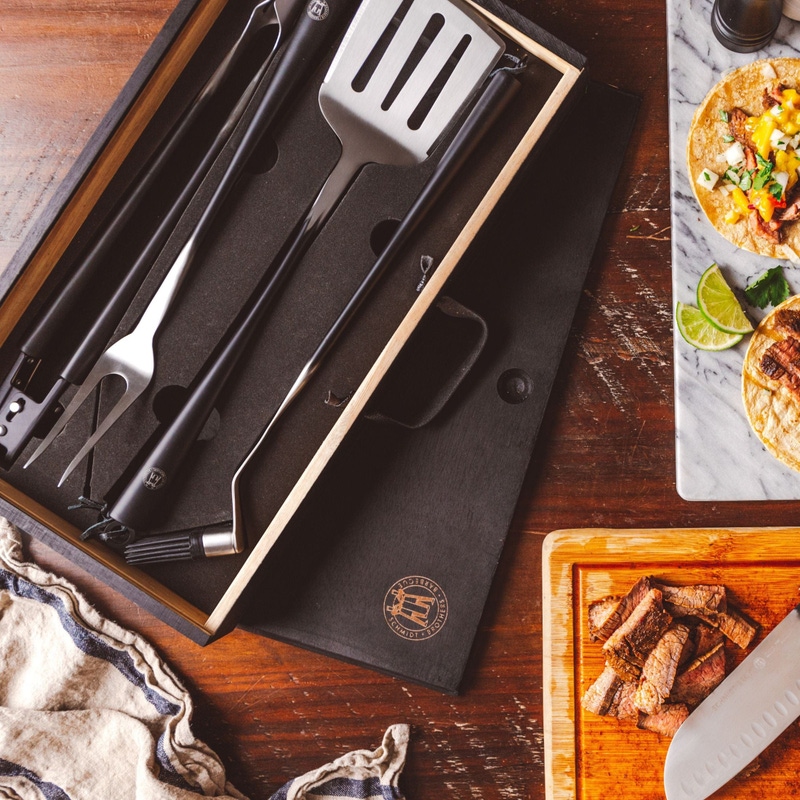 Carbon Six 4-Piece Grill Set