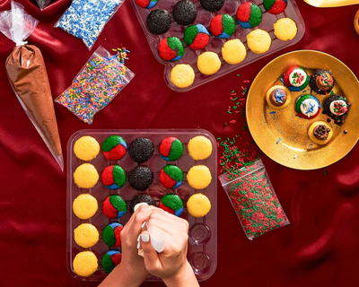 DIY Holiday Cupcake Decorating Kit