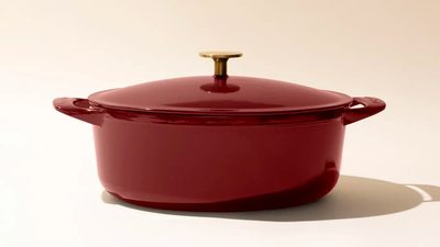 7.5 QT Oval Enameled Cast Iron Dutch Oven
