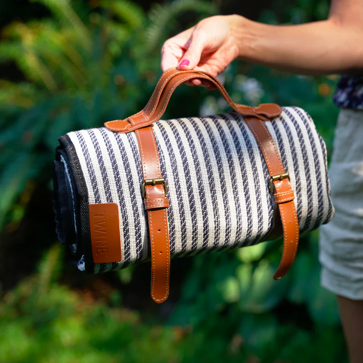 Picnic blanket set - wedding gift 2026 - $60