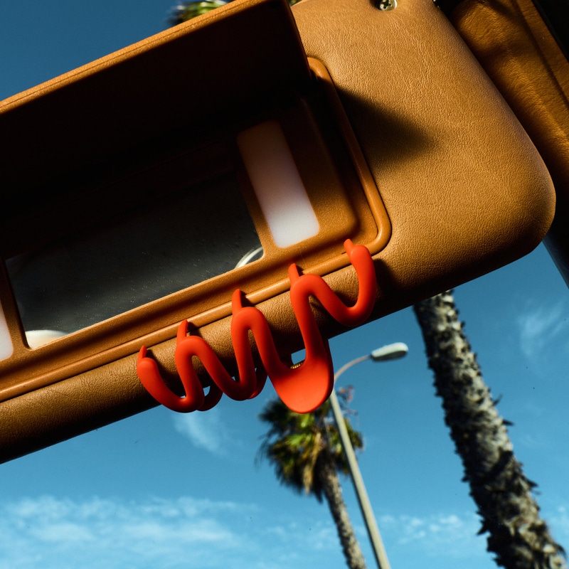 The W Claw Clip
