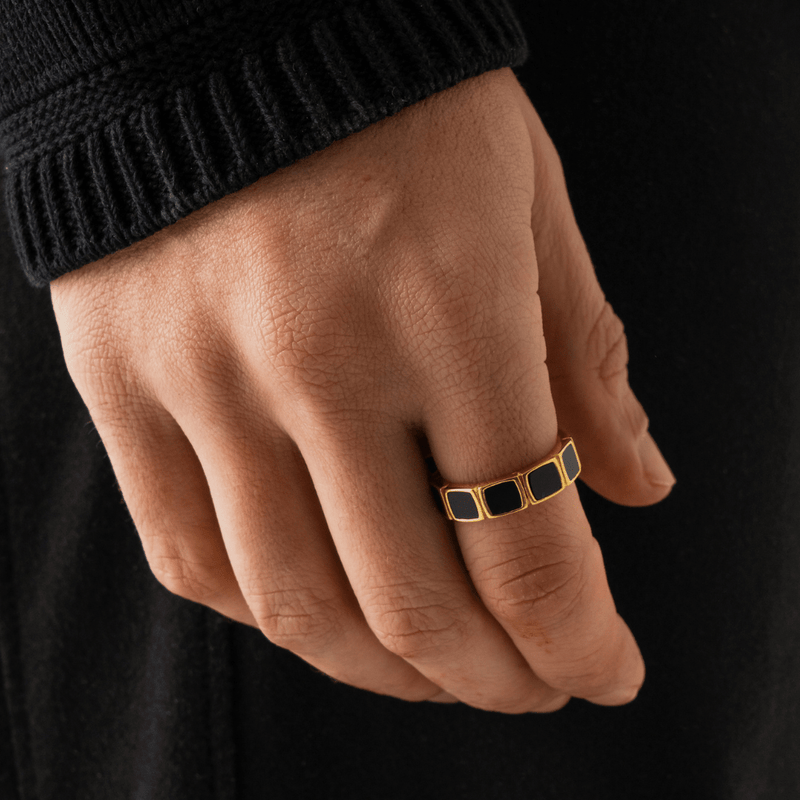 18K Gold Onyx Stone Band Ring