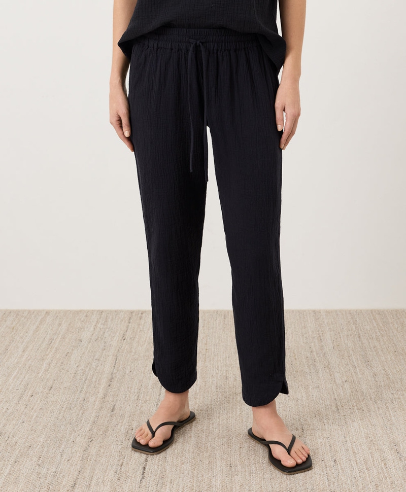Women's Organic Coastal Double Gauze Tapered Pull-On Pant, Black