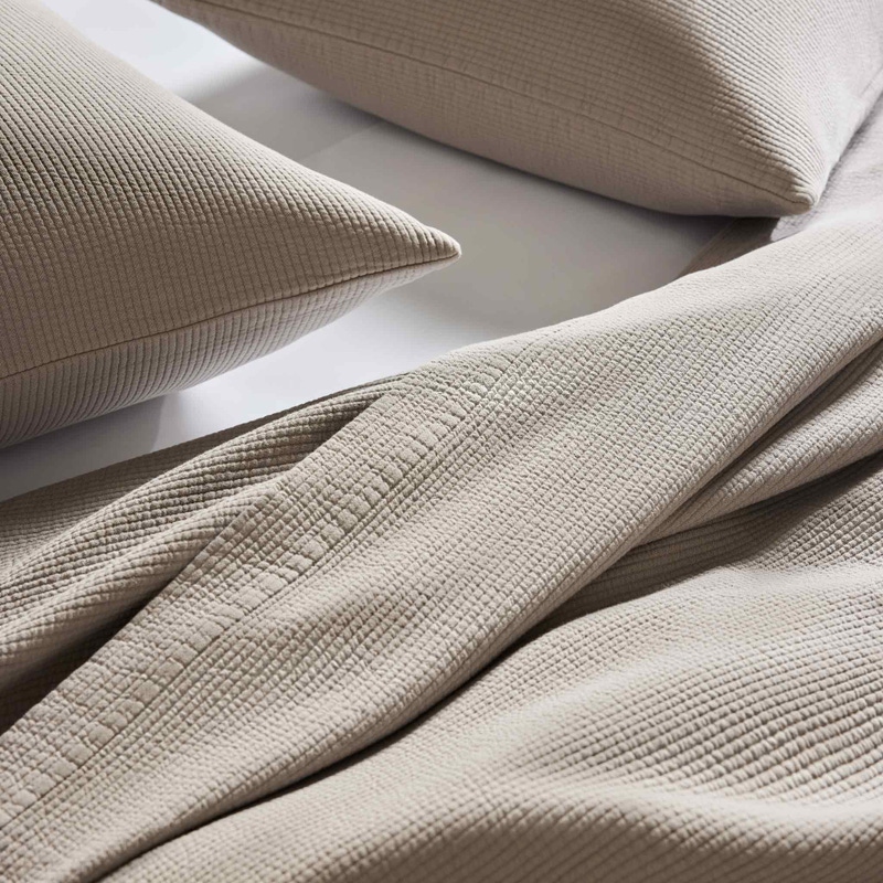 Ribbed Matelasse Quilt, Full/Queen