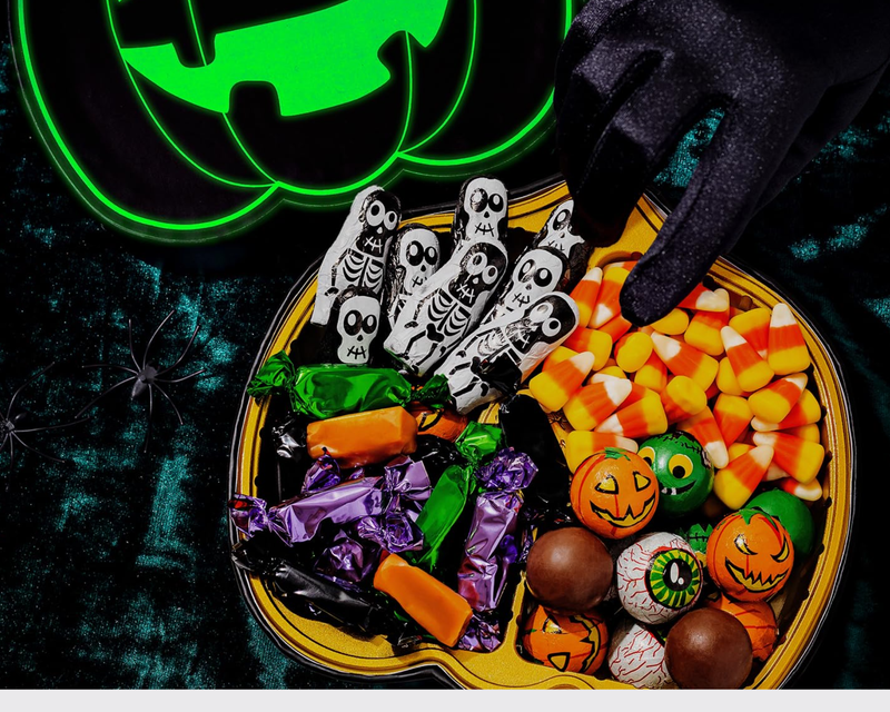 Halloween Candy Gift Box, Glow-in-the-Dark Pumpkin