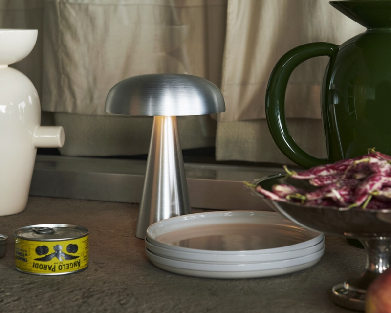 Como Portable Lamp