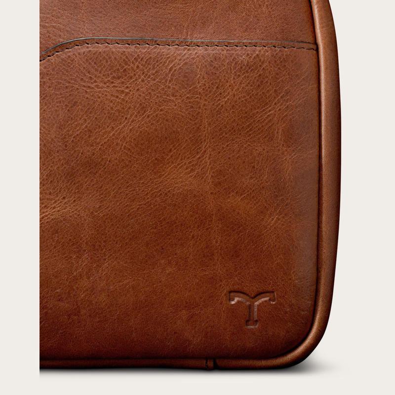Bartlett Hanging Travel Kit