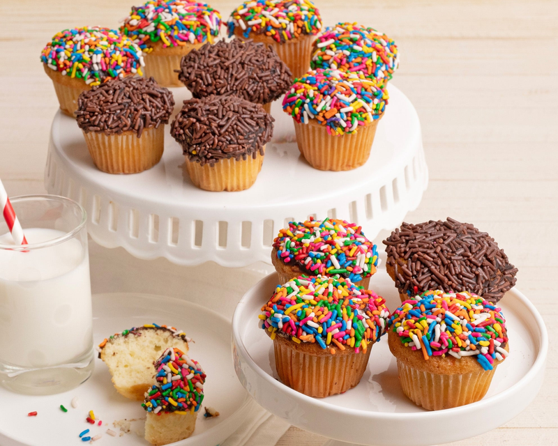 12pc Sprinkle Cupcakes