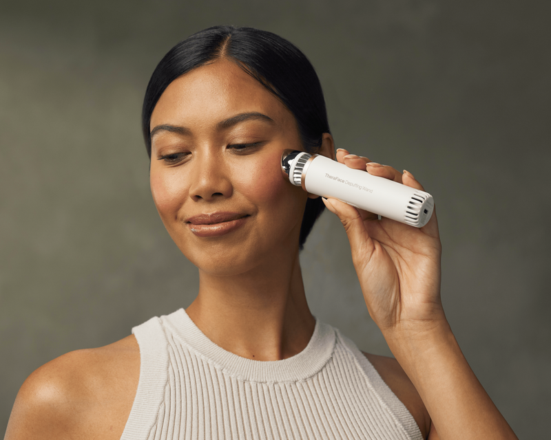 TheraFace Depuffing Wand