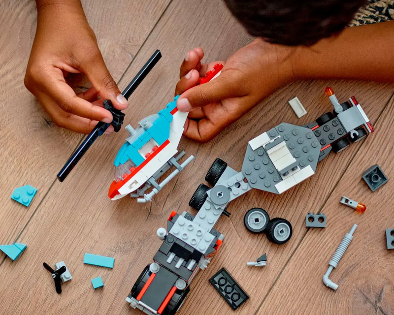 Creator 3-in-1 Flatbed Truck with Helicopter
