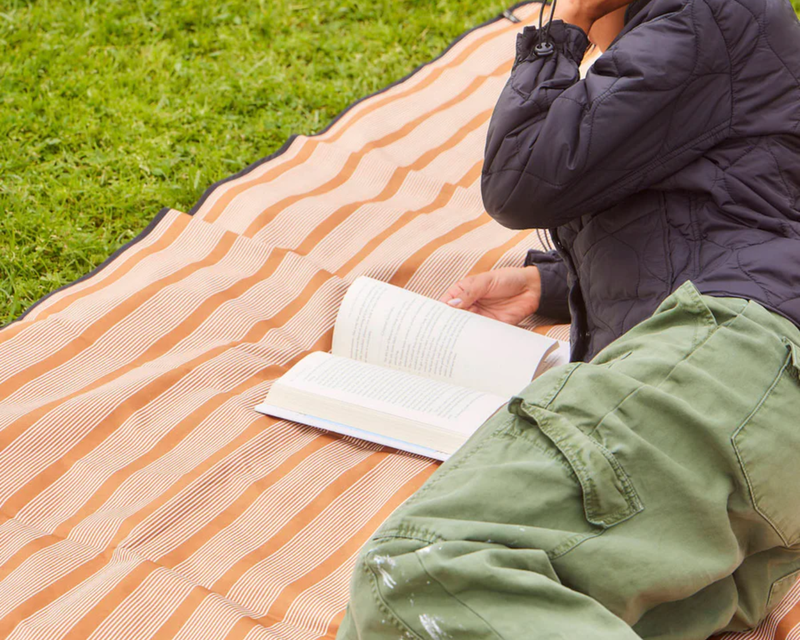 Quick-Dry Picnic Blanket