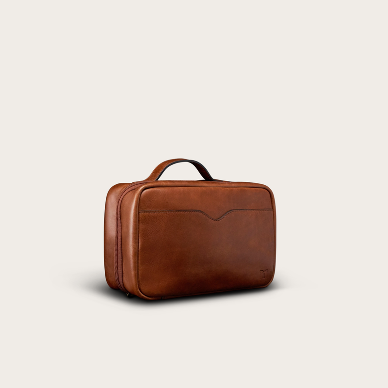 Bartlett Hanging Travel Kit