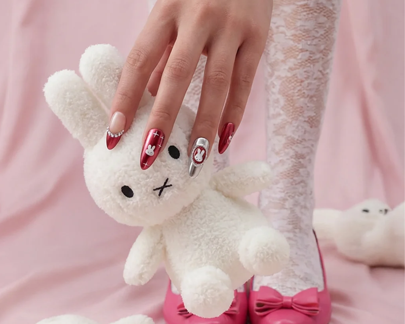 Artist Collaboration Press-On Nail Set