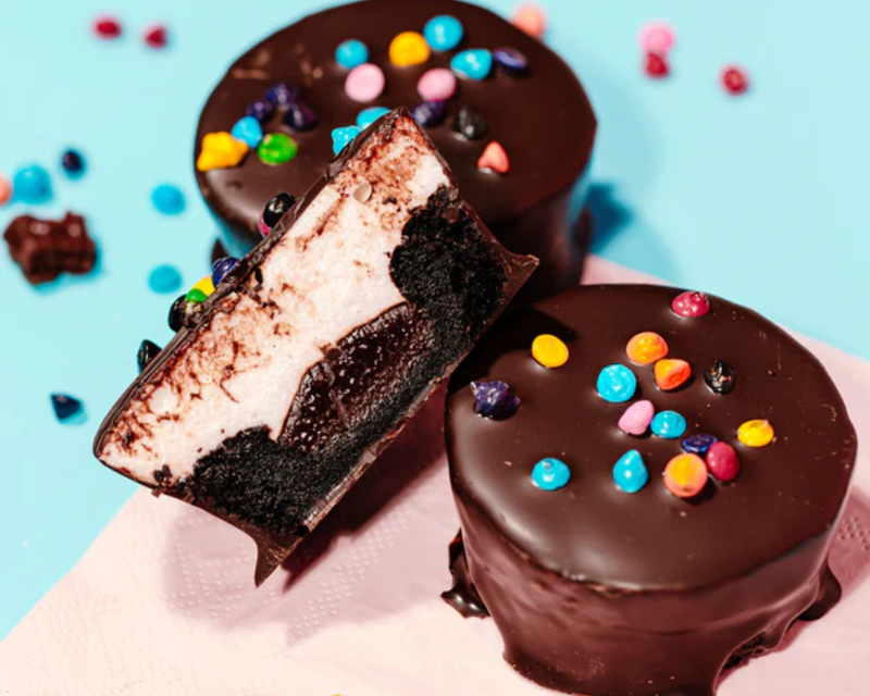 Cosmallow Brownie Cups