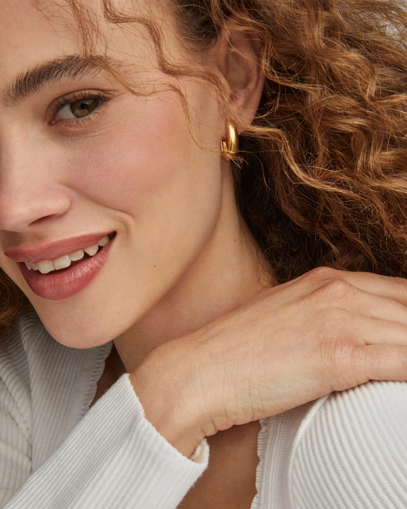 Ellen Wide Huggie Earrings