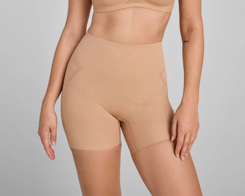 MeshSculpt Mid-Waist Short