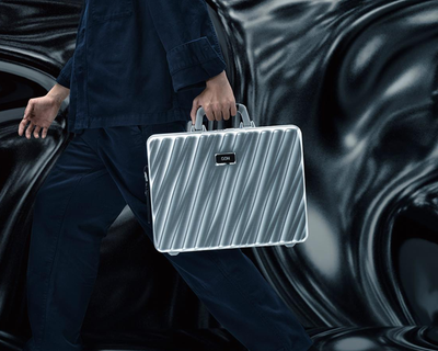 19 DEGREE ALUMINUM Briefcase