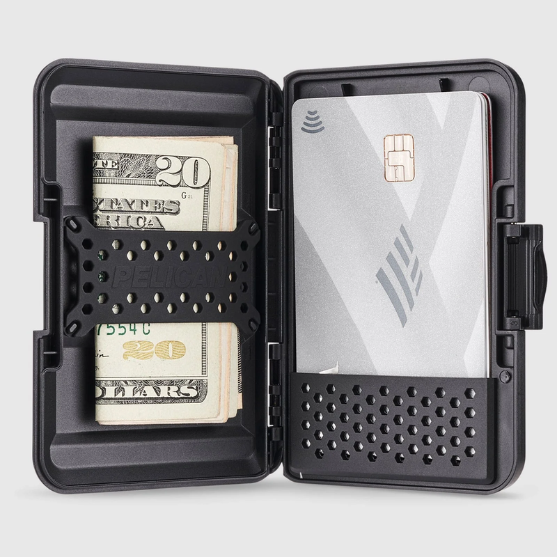 Protector Black MagSafe Wallet