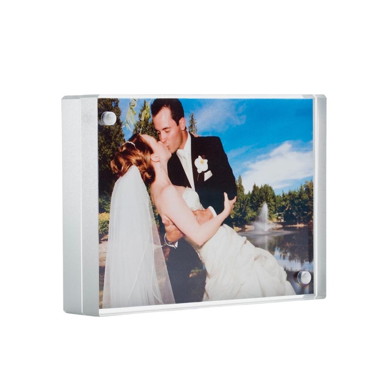 Color Edge 4"x6" Magnetic Picture Frame