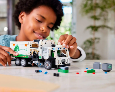 Technic Garbage Truck 