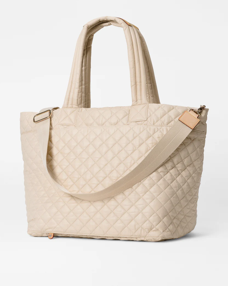 Magnent Large Metro Tote Deluxe