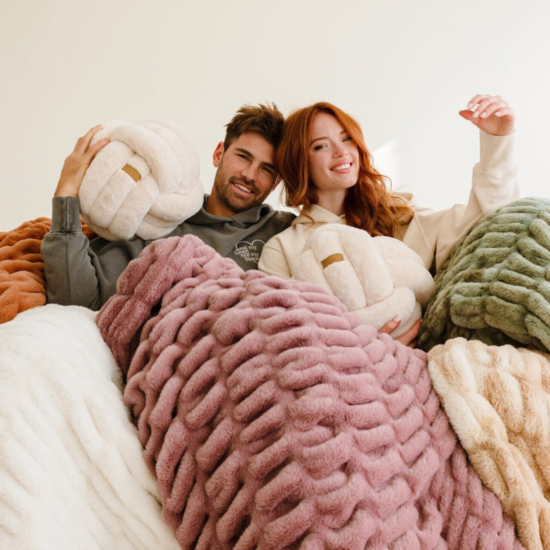 Large Lola Blanket