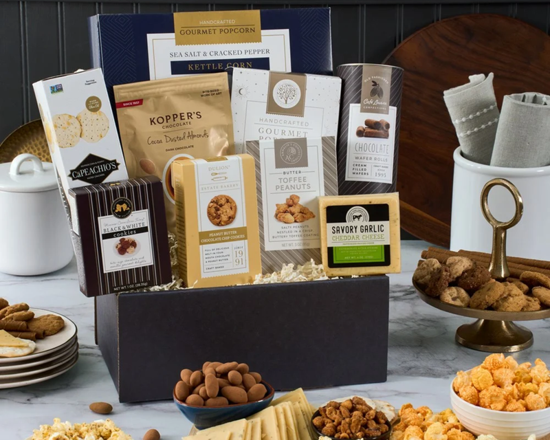 Snack & Chocolate Classic Gift Basket