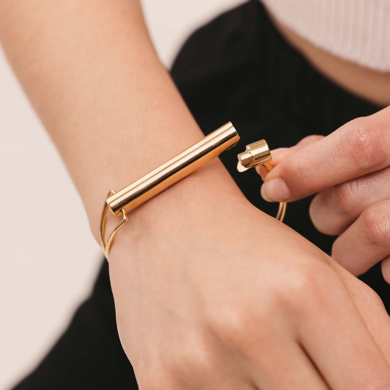 Cuff Shift Breathing Bracelet