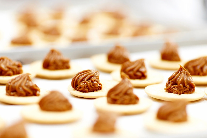 The Greatest Hits, 16 Assorted Alfajores