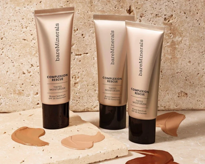 Complexsion Rescue Tinted Moisturizer with Hylaluronic Acid and Mineral SPF 30