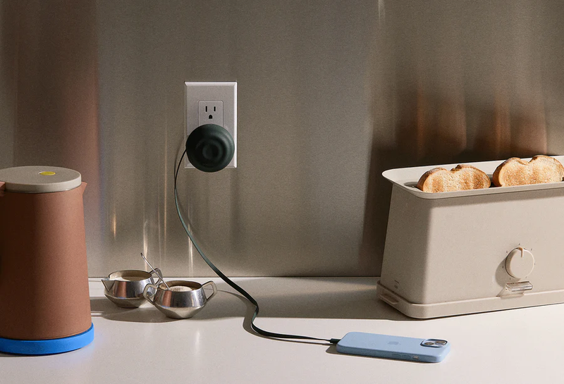 35 Watt Retractable USB-C Charger