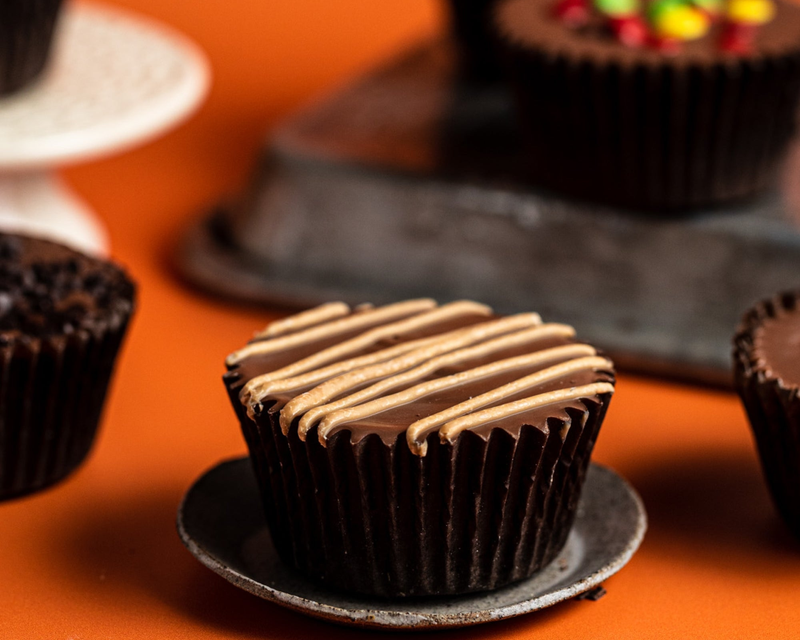 Jumbo Peanut Butter Cup 8 Piece Gift Box 