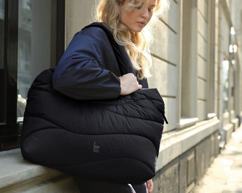 Wavy Puffer Everyday Bag
