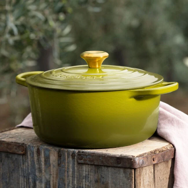 4.5 QT Signature Round Dutch Oven