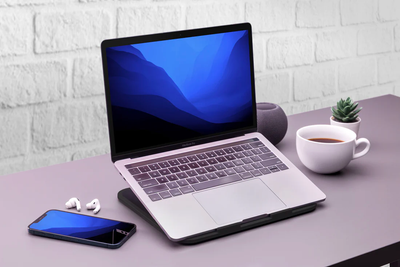 Function101 ELEVATE Macbook and iPad Stand 