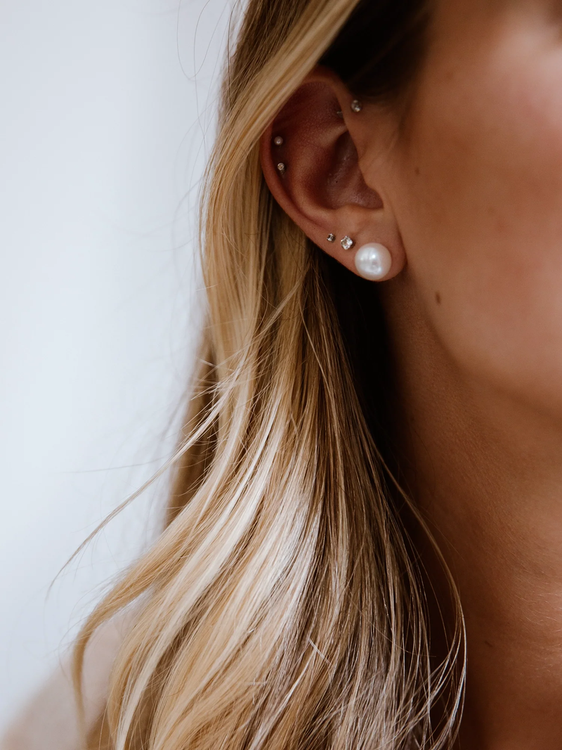 Maxxi Pearl Studs