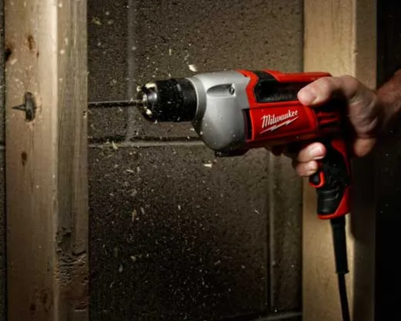 3/8" 2,800 RPM Tradesman Drill
