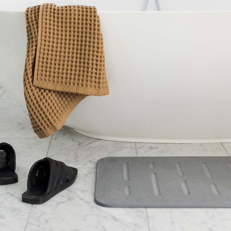 Rain Bath Stone™ Mat