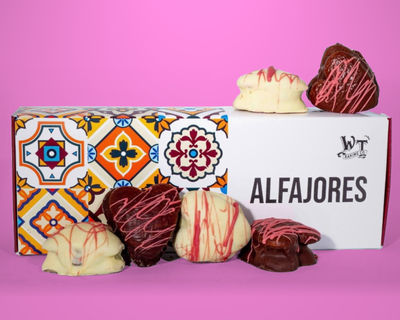 Heart Shaped Alfajores Box