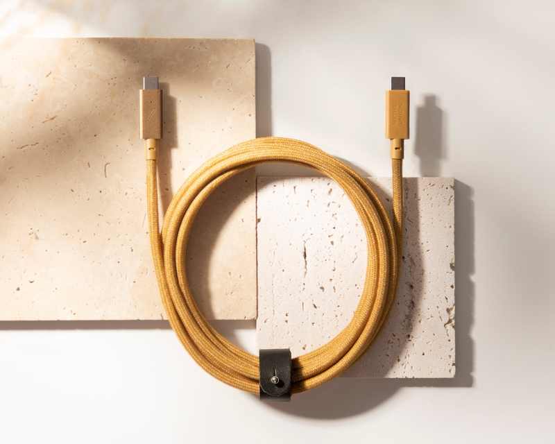 Belt Cable Pro 240W (USB-C to USB-C)