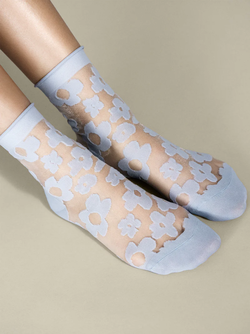 Women's Pop Sheer Short Crew Sock