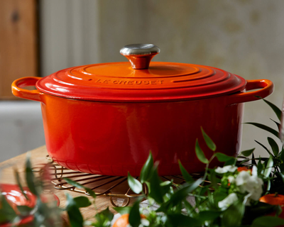 8QT Signature Oval Dutch Oven