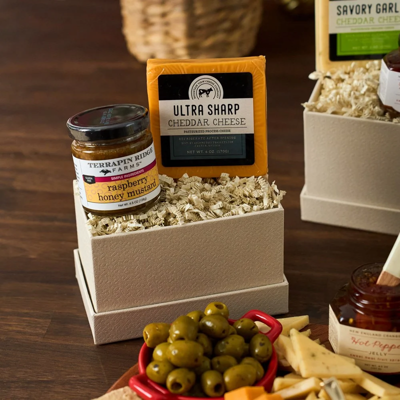 Gourmet Cheese & Cracker Delight